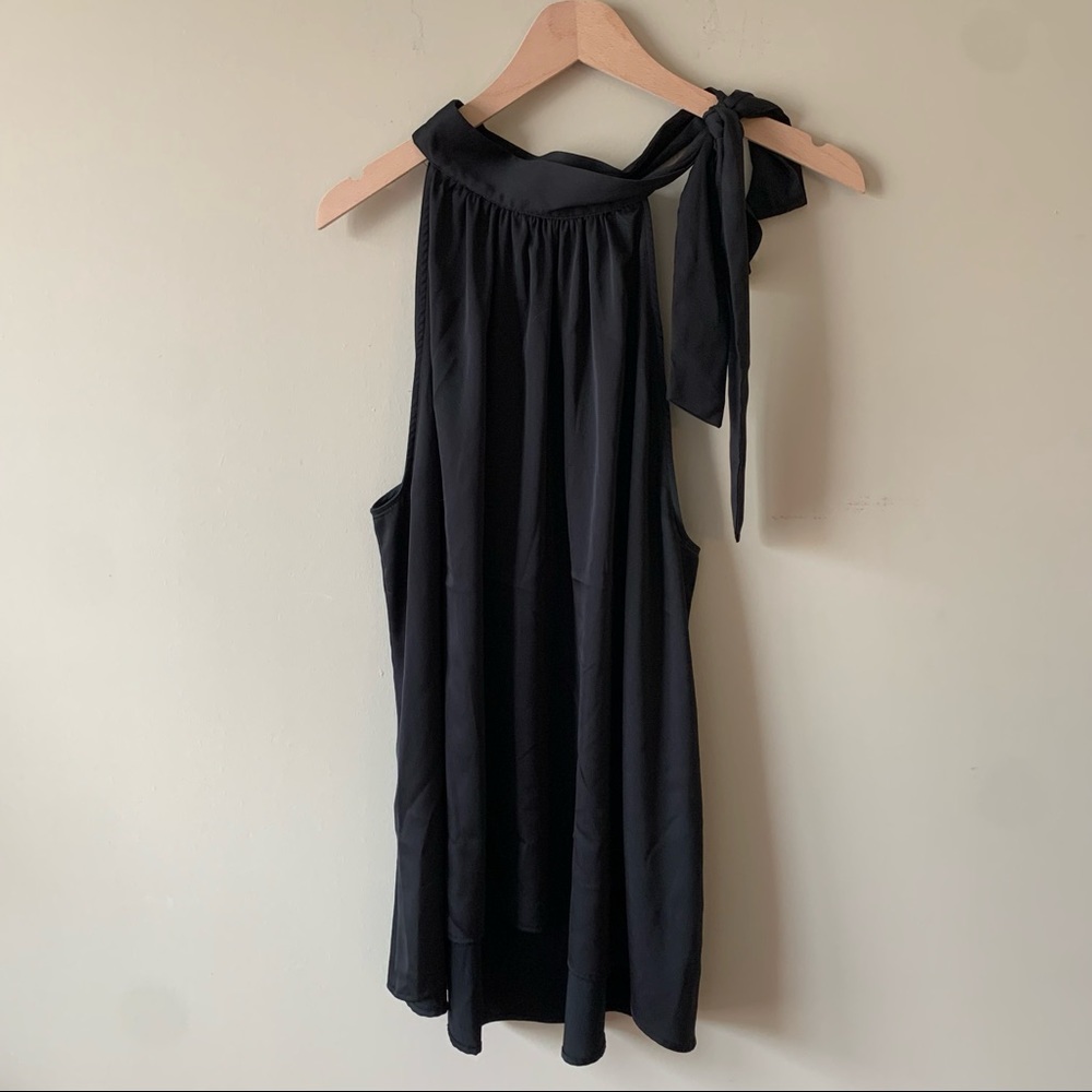 Worthington black side tie halter top size XL